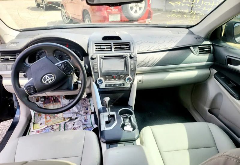 Thumbnail 3 of 2014 Toyota Camry